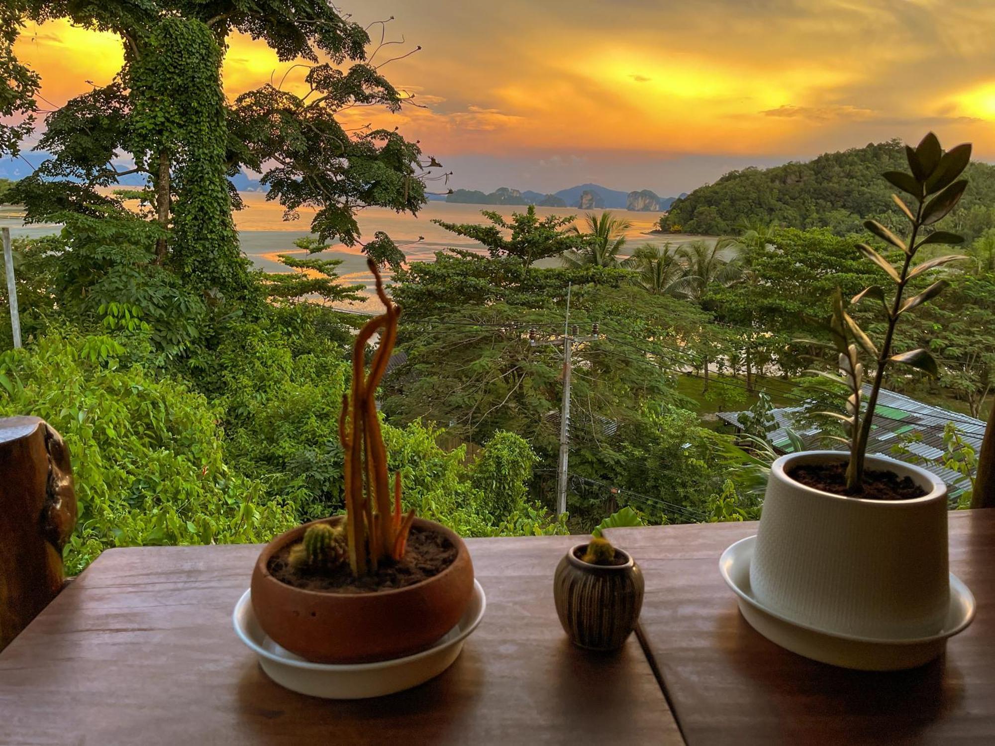 Hillhouse - Koh Yao Noi Bed & Breakfast Exterior photo