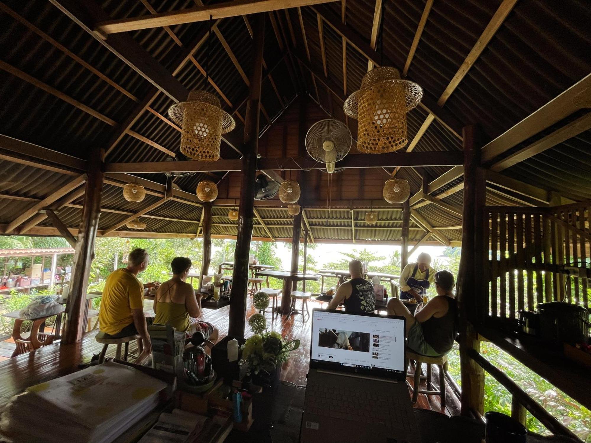 Hillhouse - Koh Yao Noi Bed & Breakfast Exterior photo