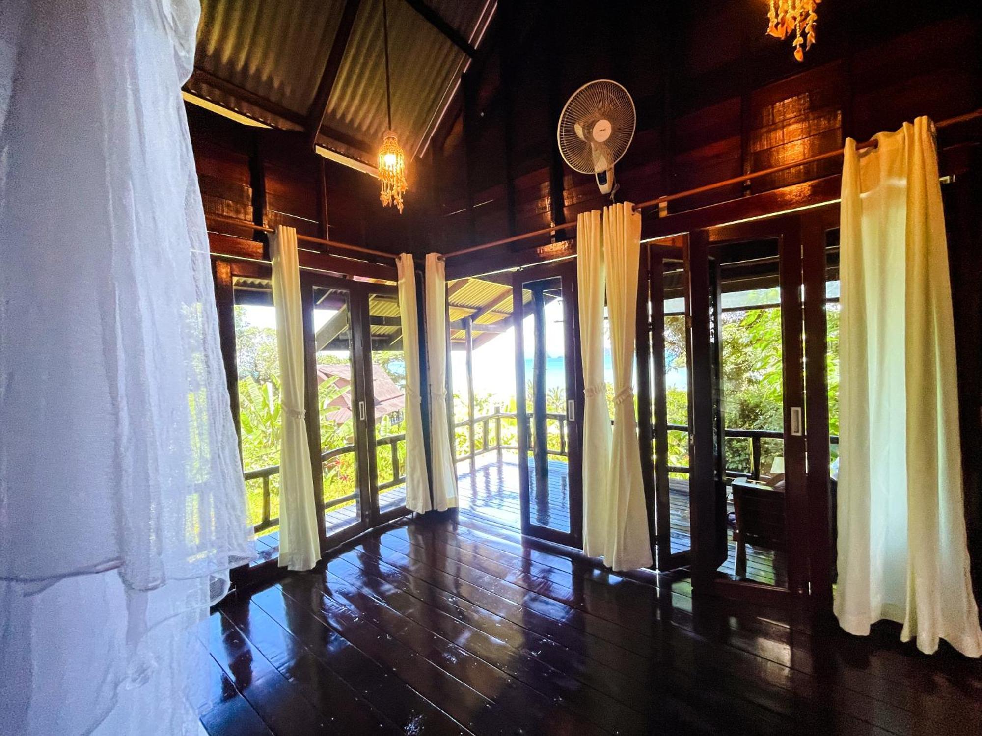 Hillhouse - Koh Yao Noi Bed & Breakfast Exterior photo