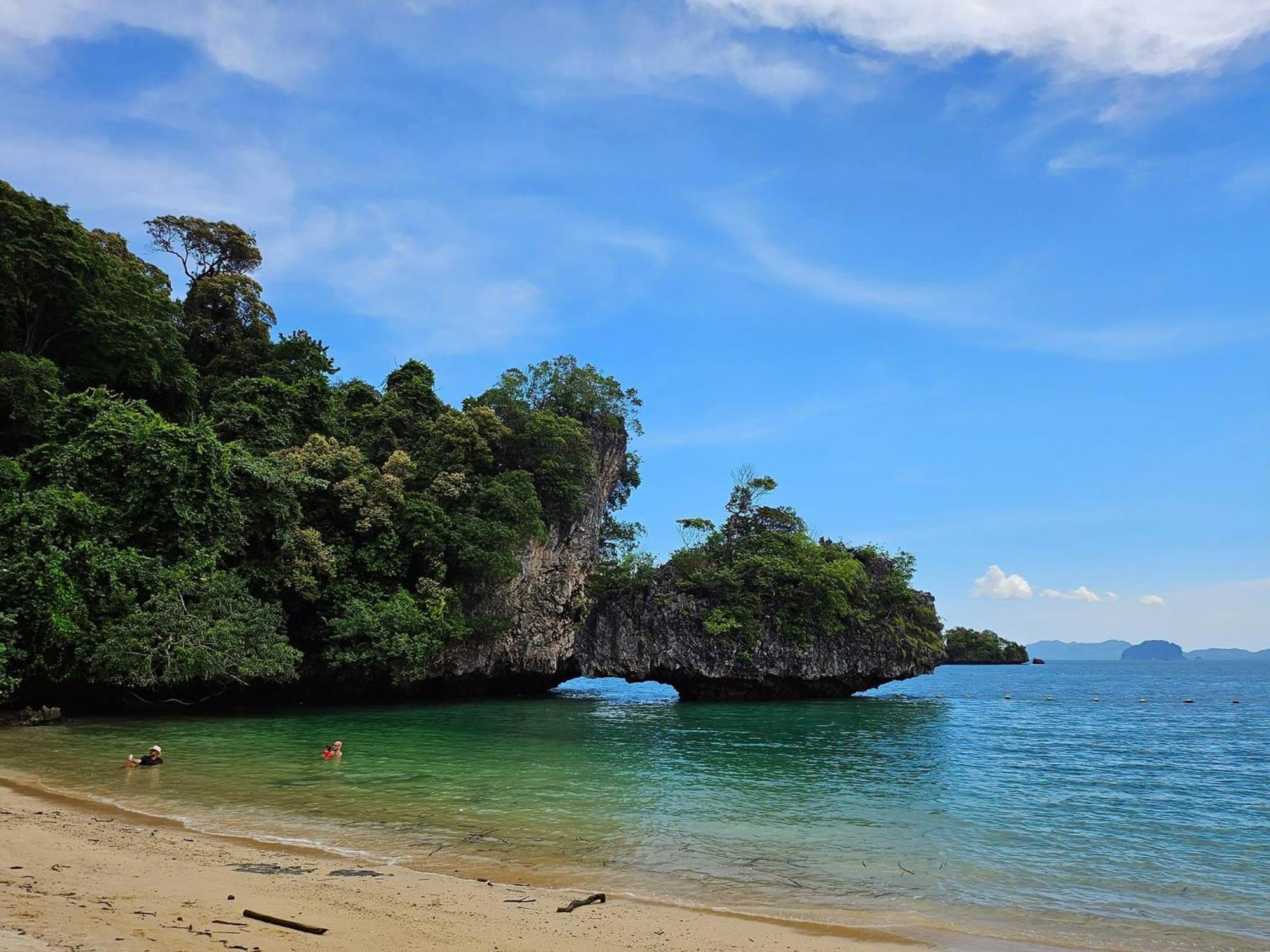 Hillhouse - Koh Yao Noi Bed & Breakfast Exterior photo